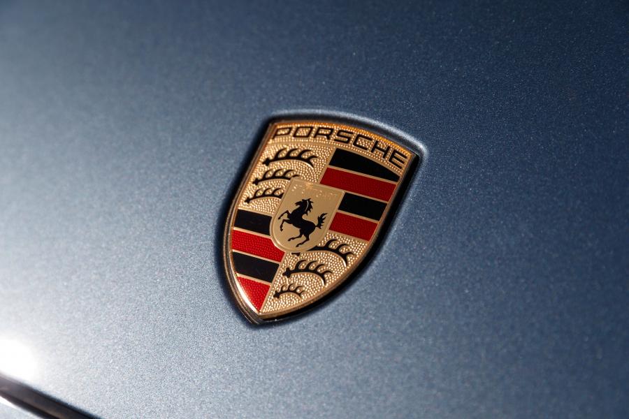 Логотип Porsche Cayenne (PO536) 2018 года  (AU) (фото 6 из 26)